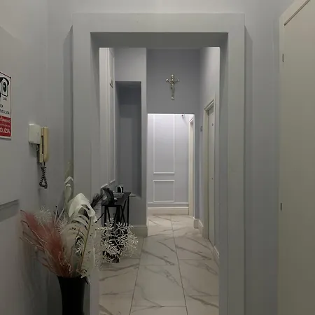 Luxury 2.0 Неаполь