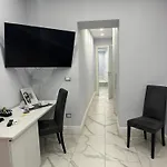 Luxury 2.0 Bed and Breakfast Νάπολη